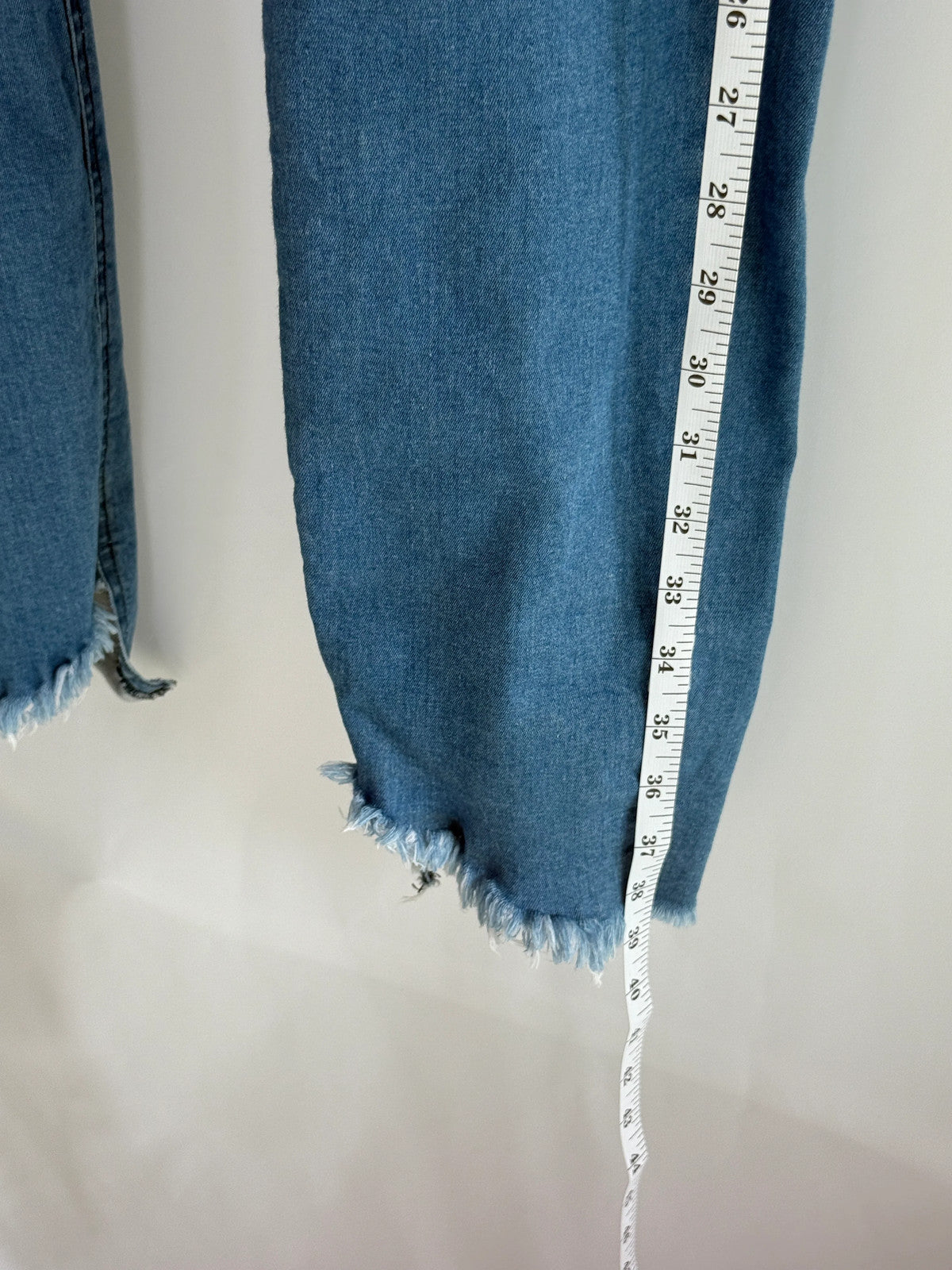 Hue Distressed Blue Jeans Size L