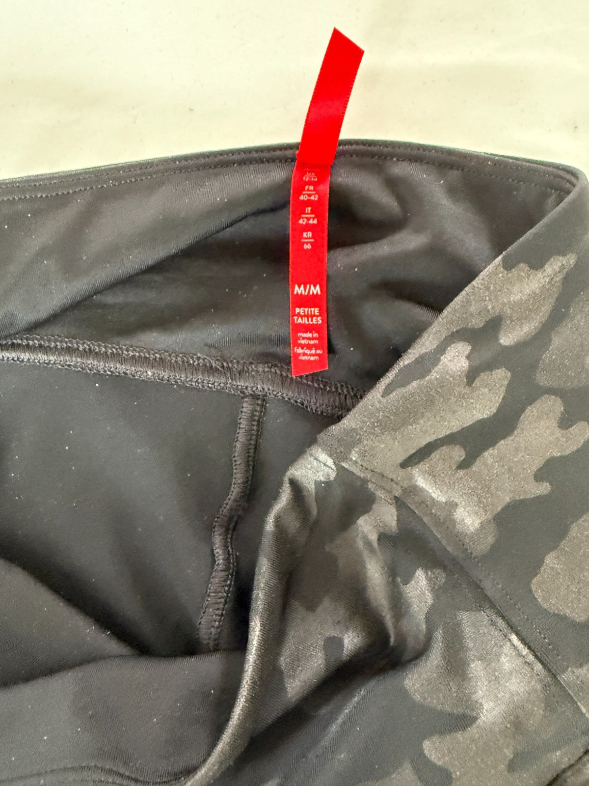 Spanx Black and Grey Camoflauge Faux Leather Leggings Size M
