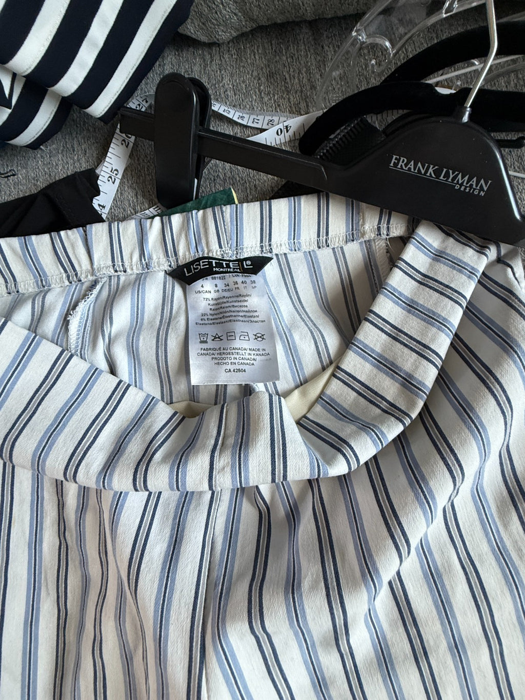 Lyssé Striped Stretch Pull On Denim Skinny Jean Leggings Size 6