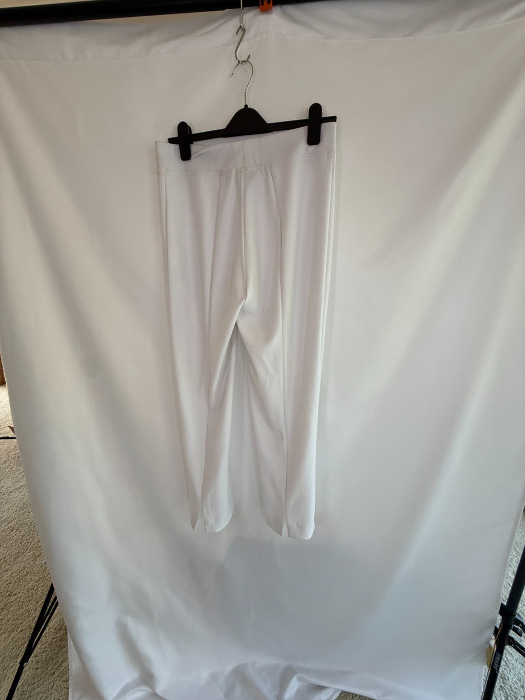 Joseph Ribkoff White Straight Leg Pull Up Jersey Knit Pants Size 8
