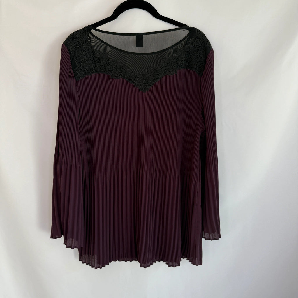 Chicos Deep Burgandy and Black Tunic Size 2