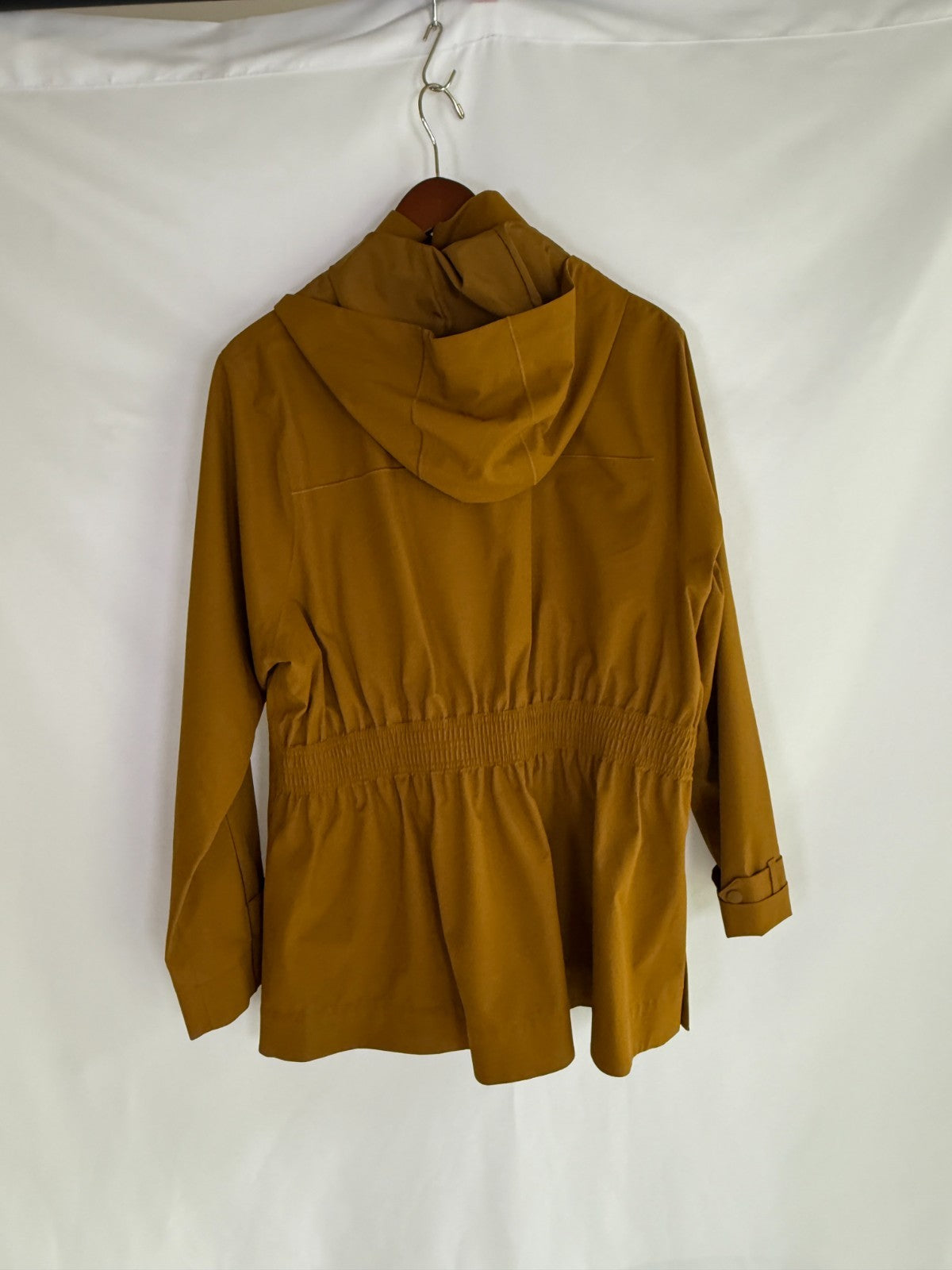 Athletic Mustard Rain Jacket with Hood Size L