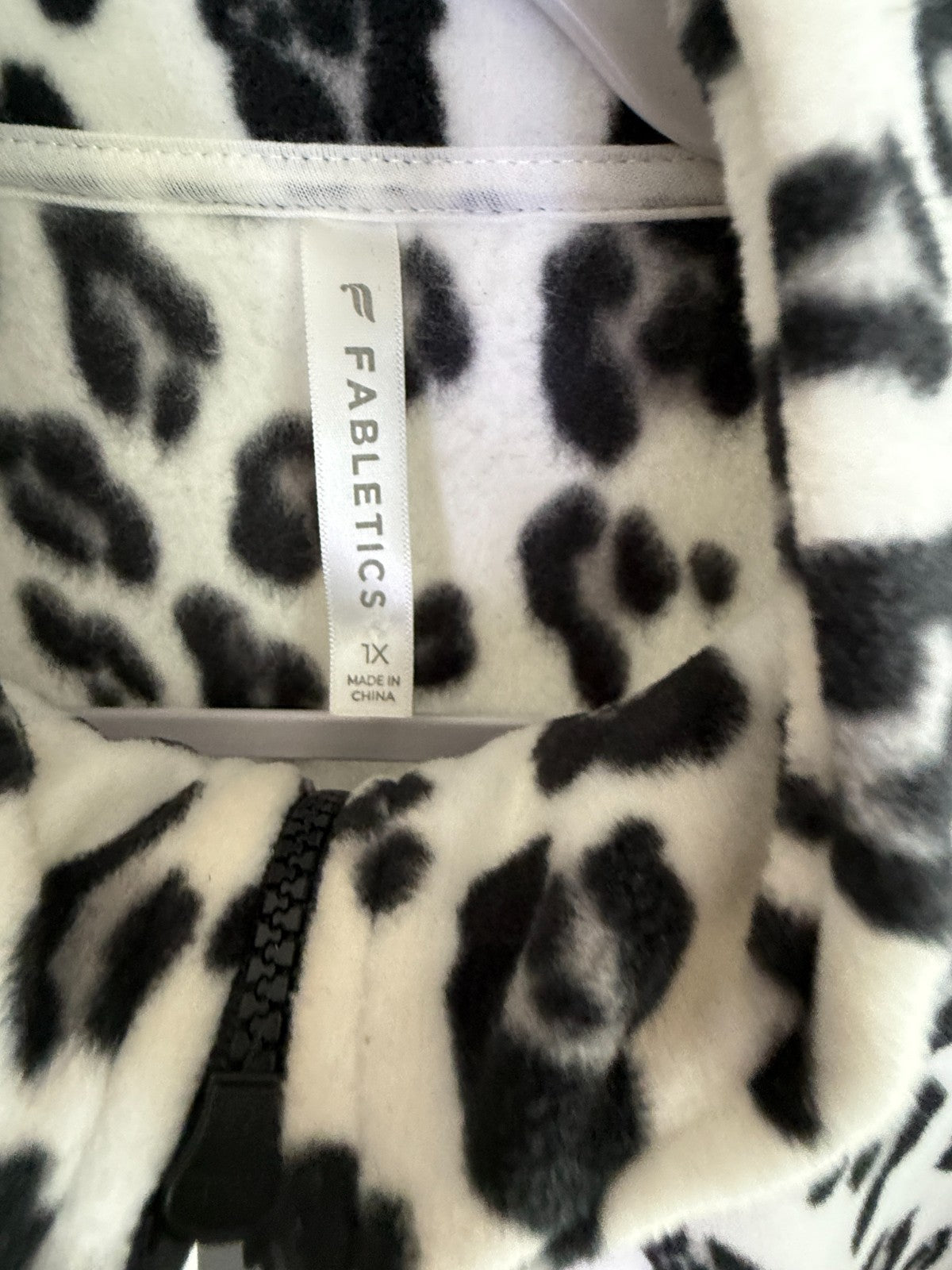Fabletics Fleece Animal Print Jacket Size XL