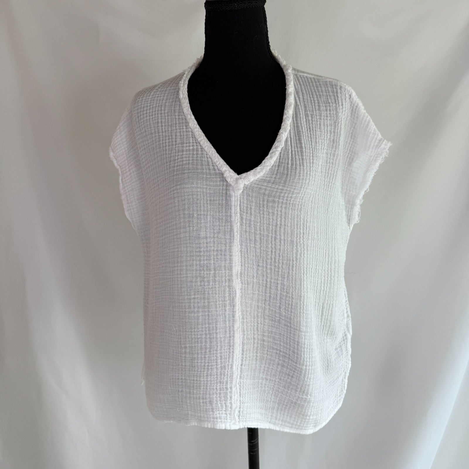 Michael Stars White Slub Tee Size L