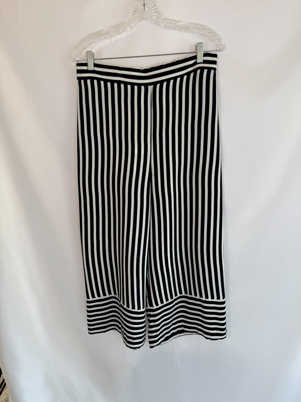 Joseph Ribkoff Navy Striped Crop Pants Size 12 Coordinating top available too